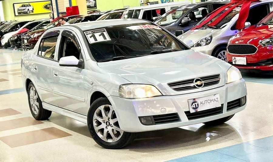 Car Image 13