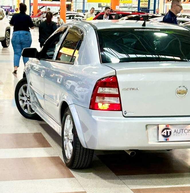 Car Image 18