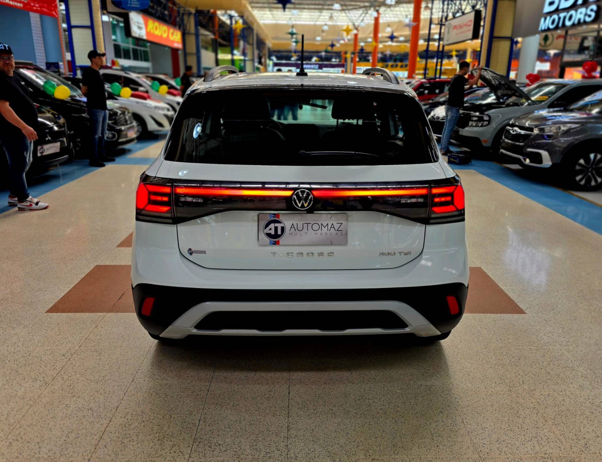 VOLKSWAGEN T-CROSS