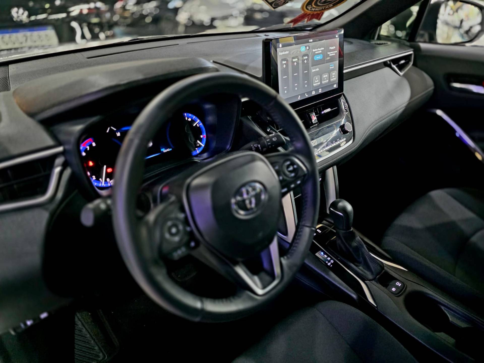 TOYOTA COROLLA CROSS