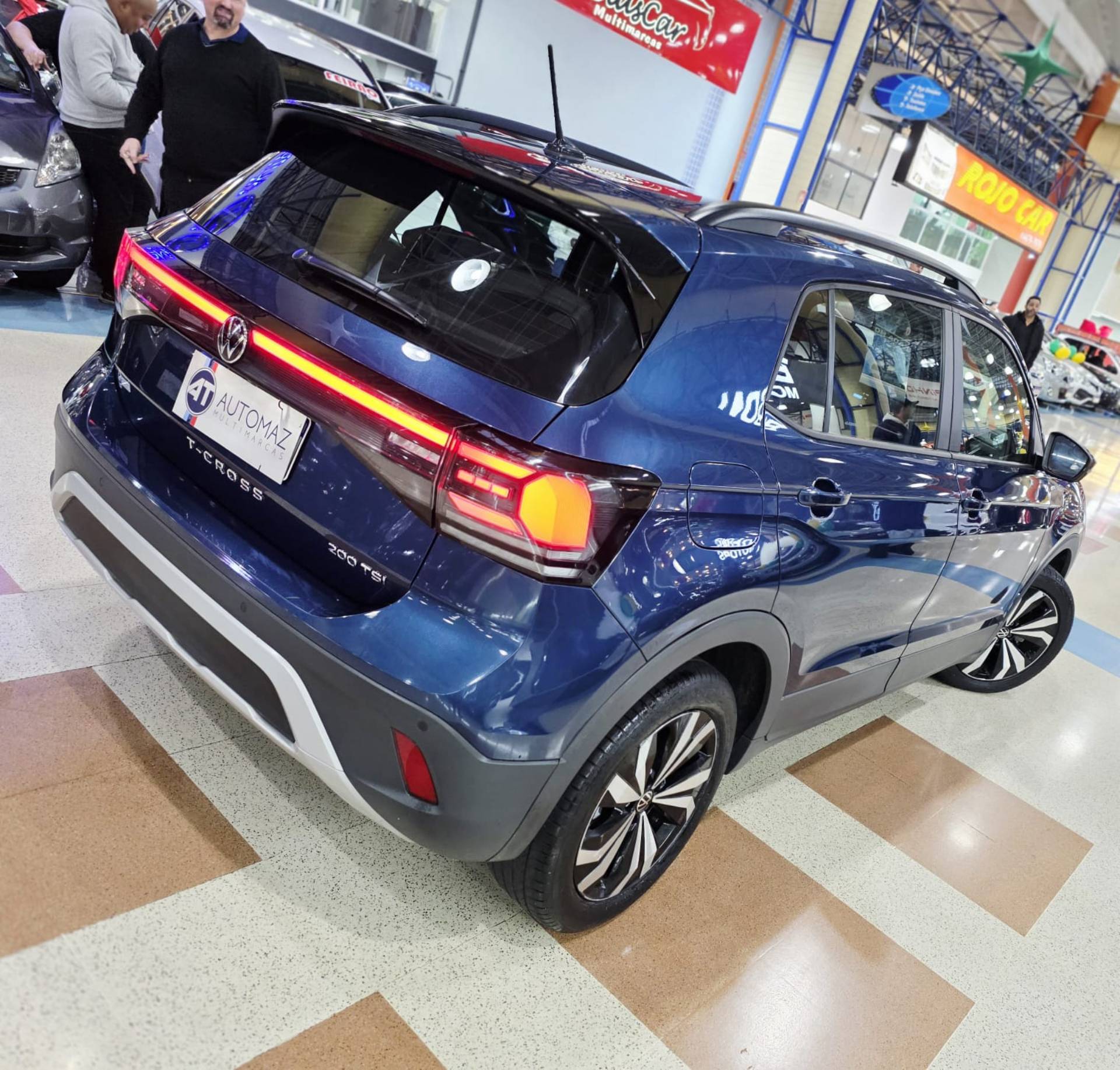 VOLKSWAGEN T-CROSS
