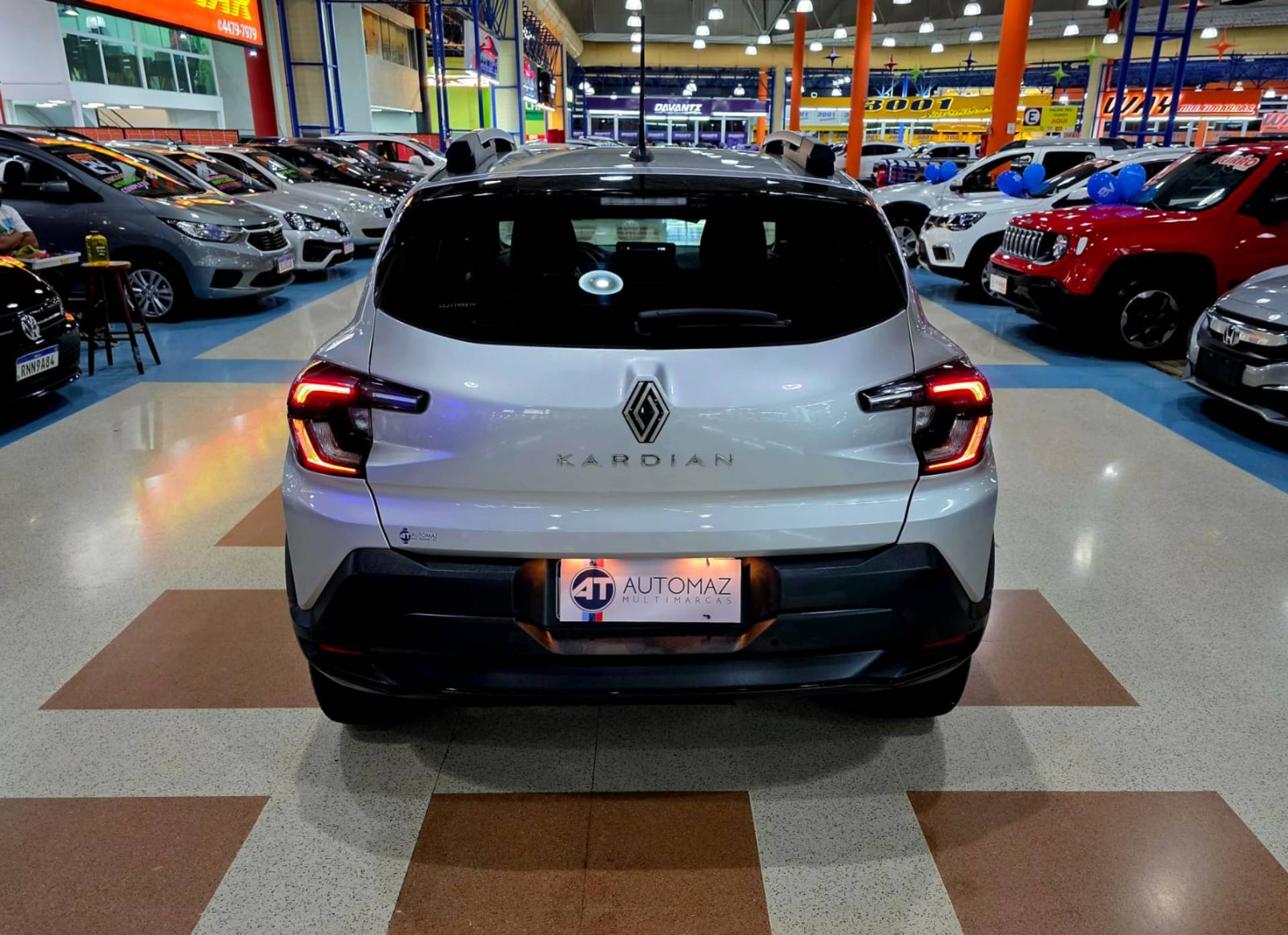 RENAULT JUVAQUATRE