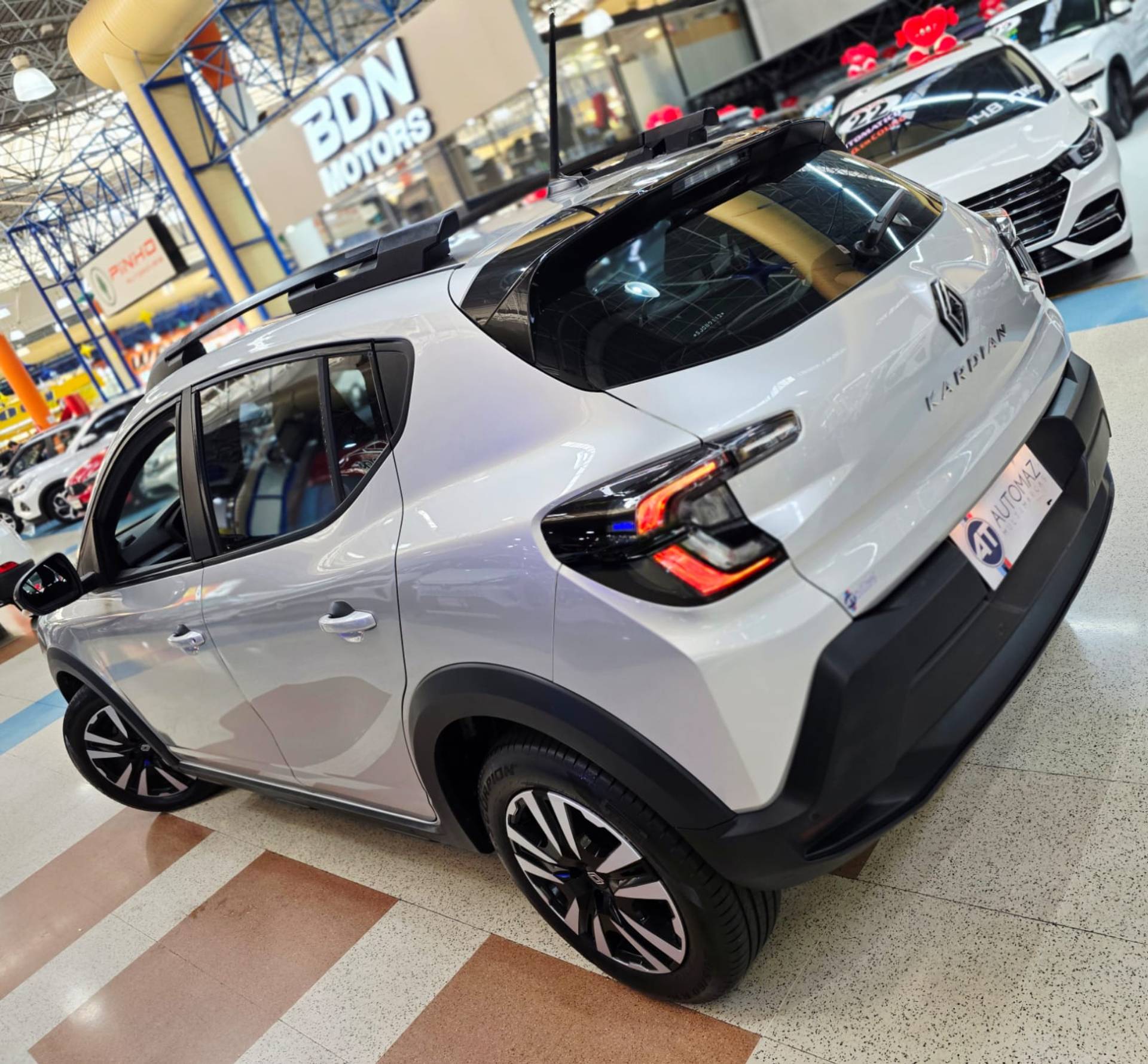 RENAULT JUVAQUATRE