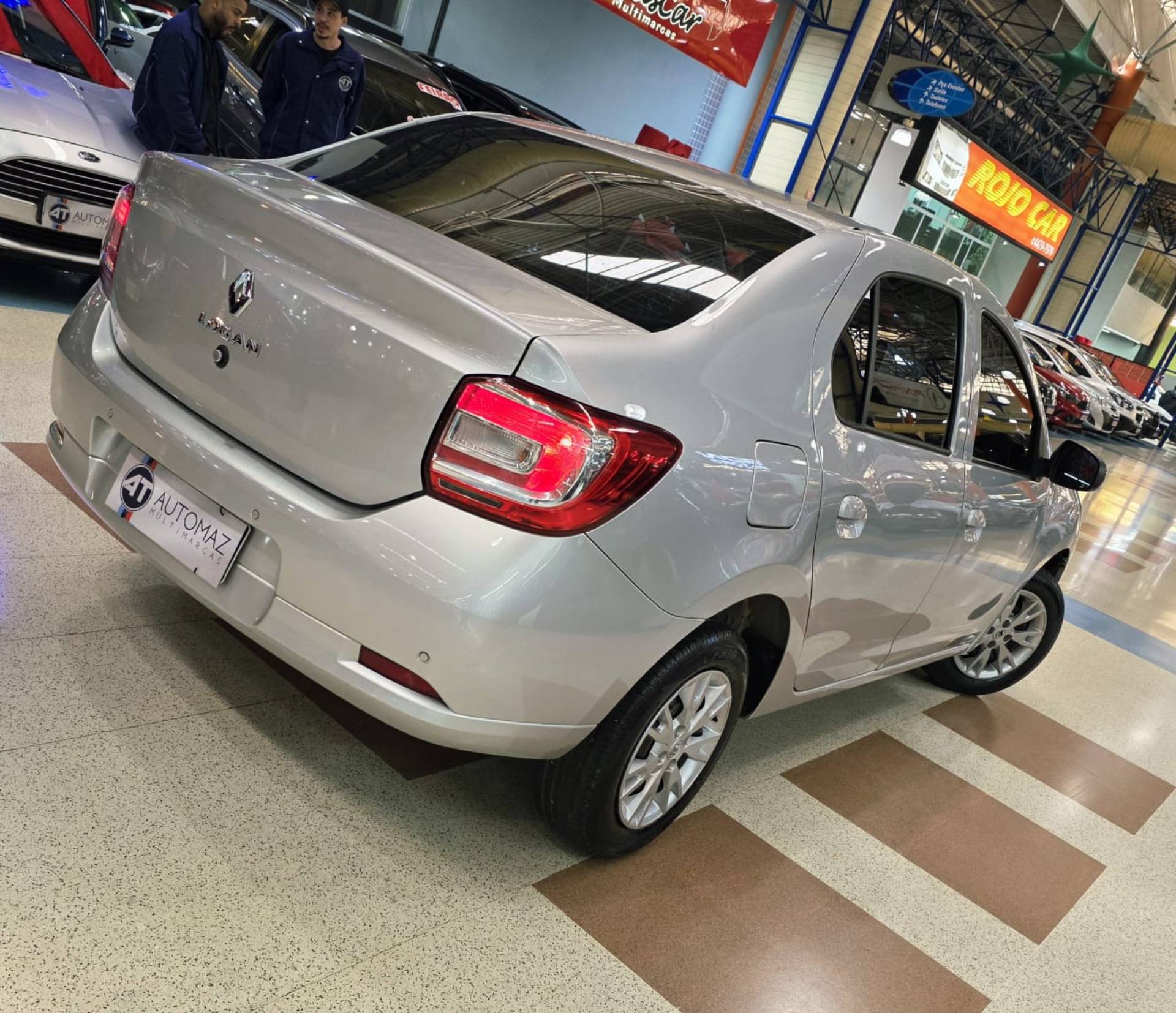 RENAULT LOGAN