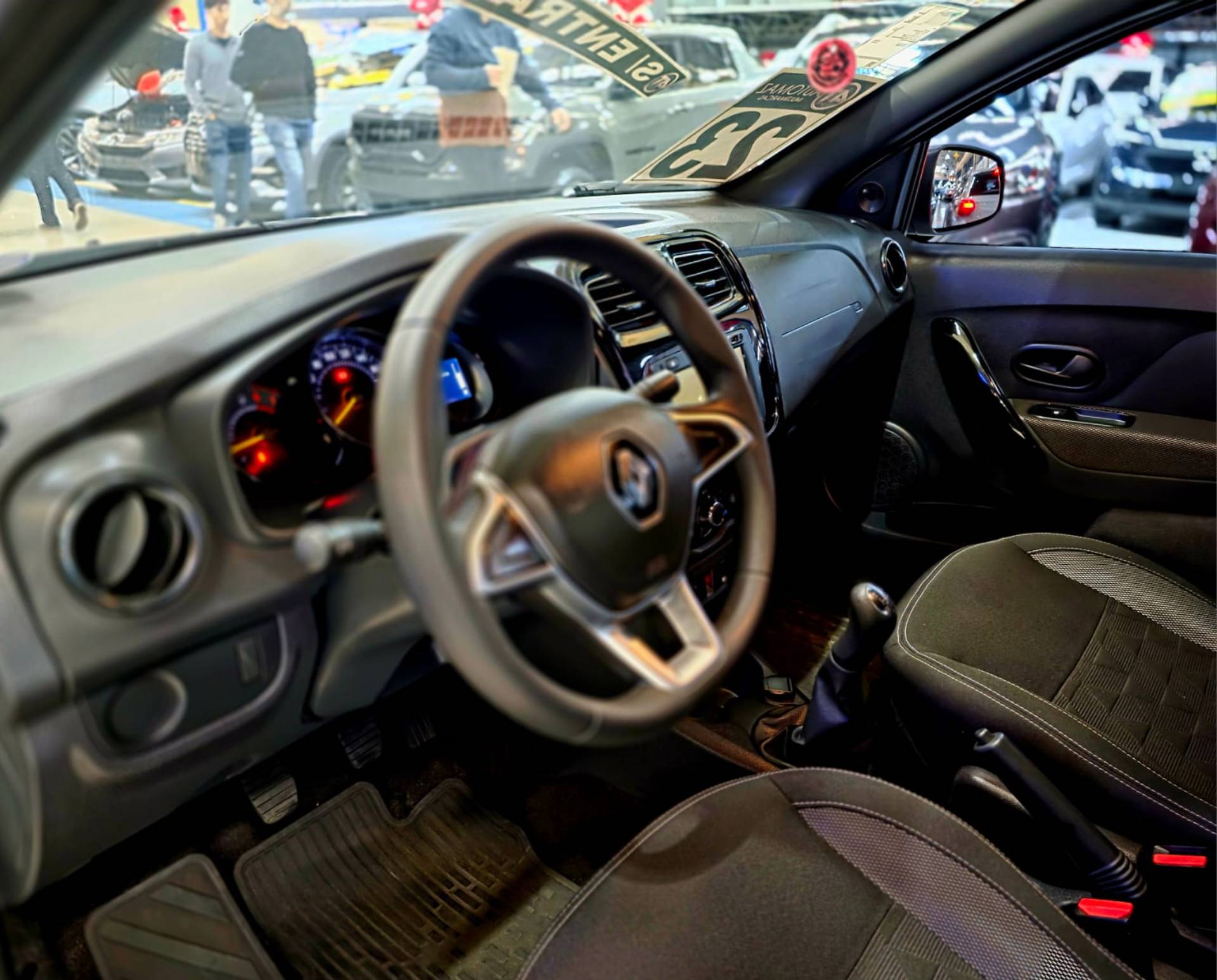 RENAULT LOGAN