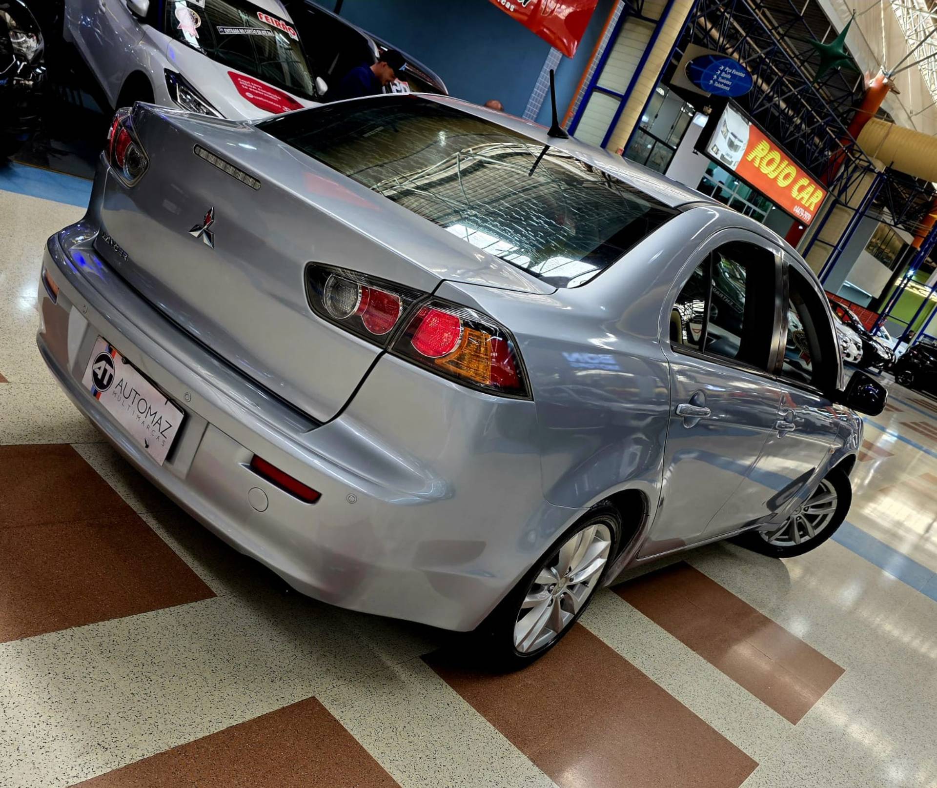 MITSUBISHI LANCER