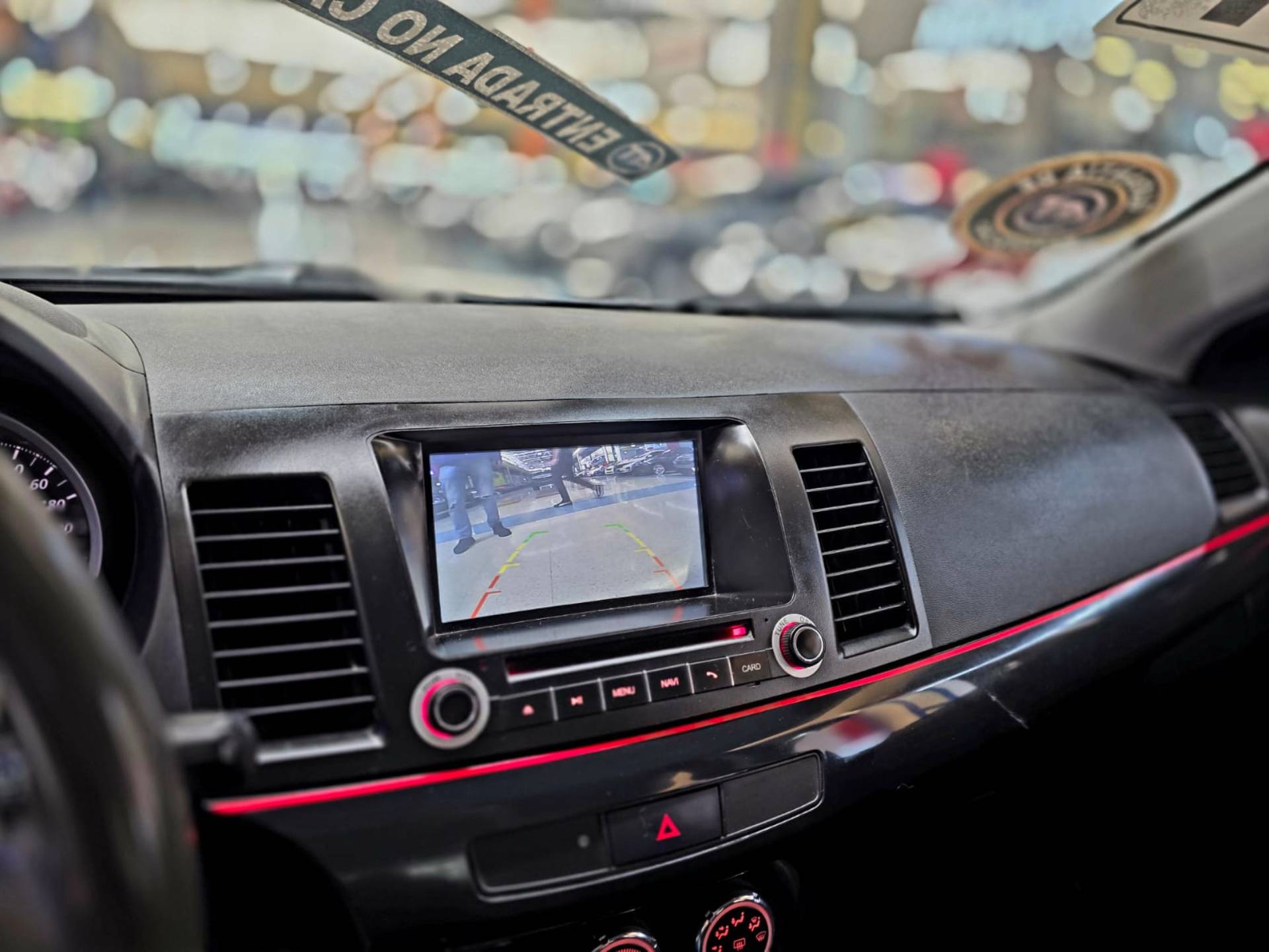 MITSUBISHI LANCER