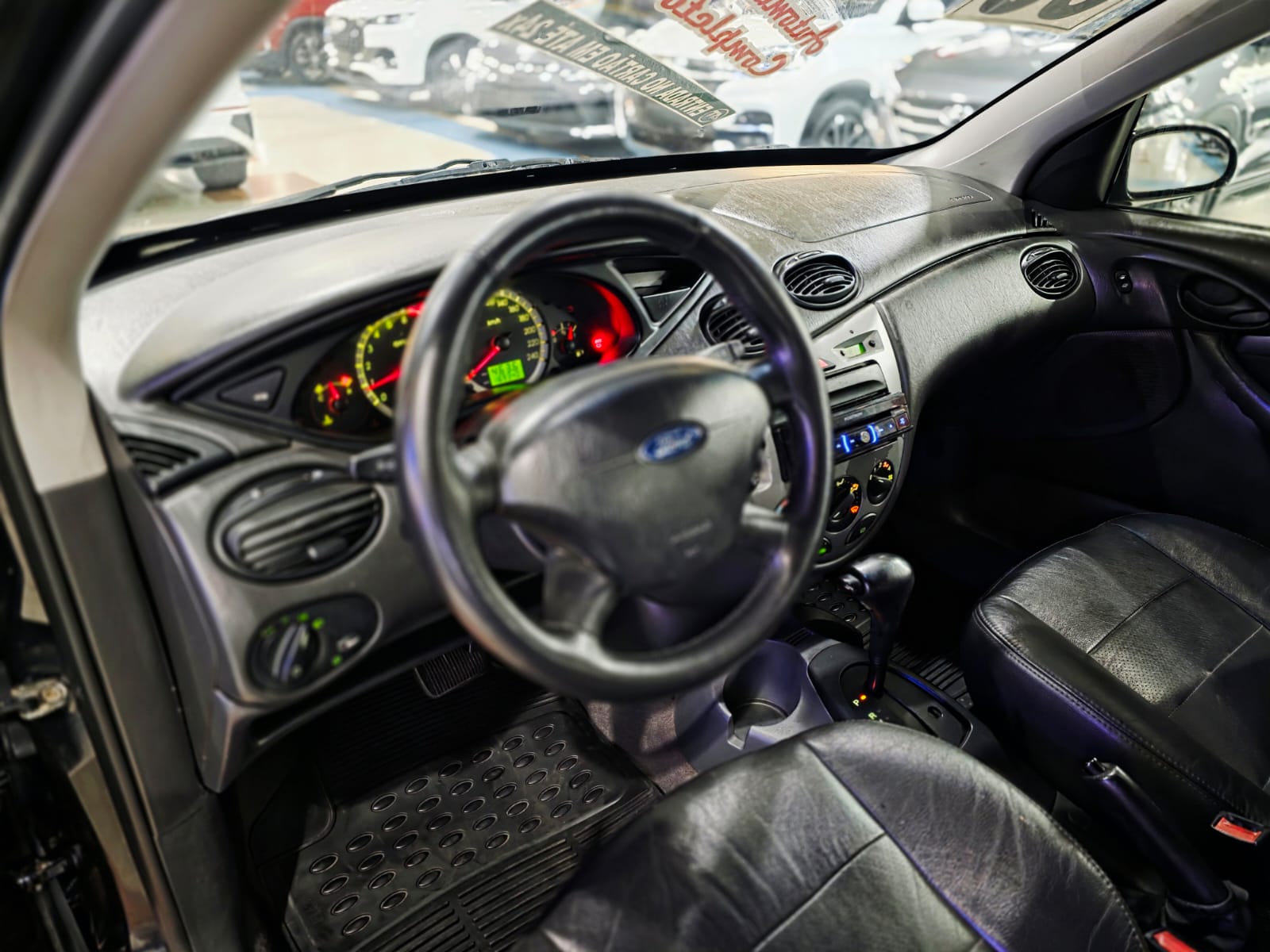FORD FOCUS