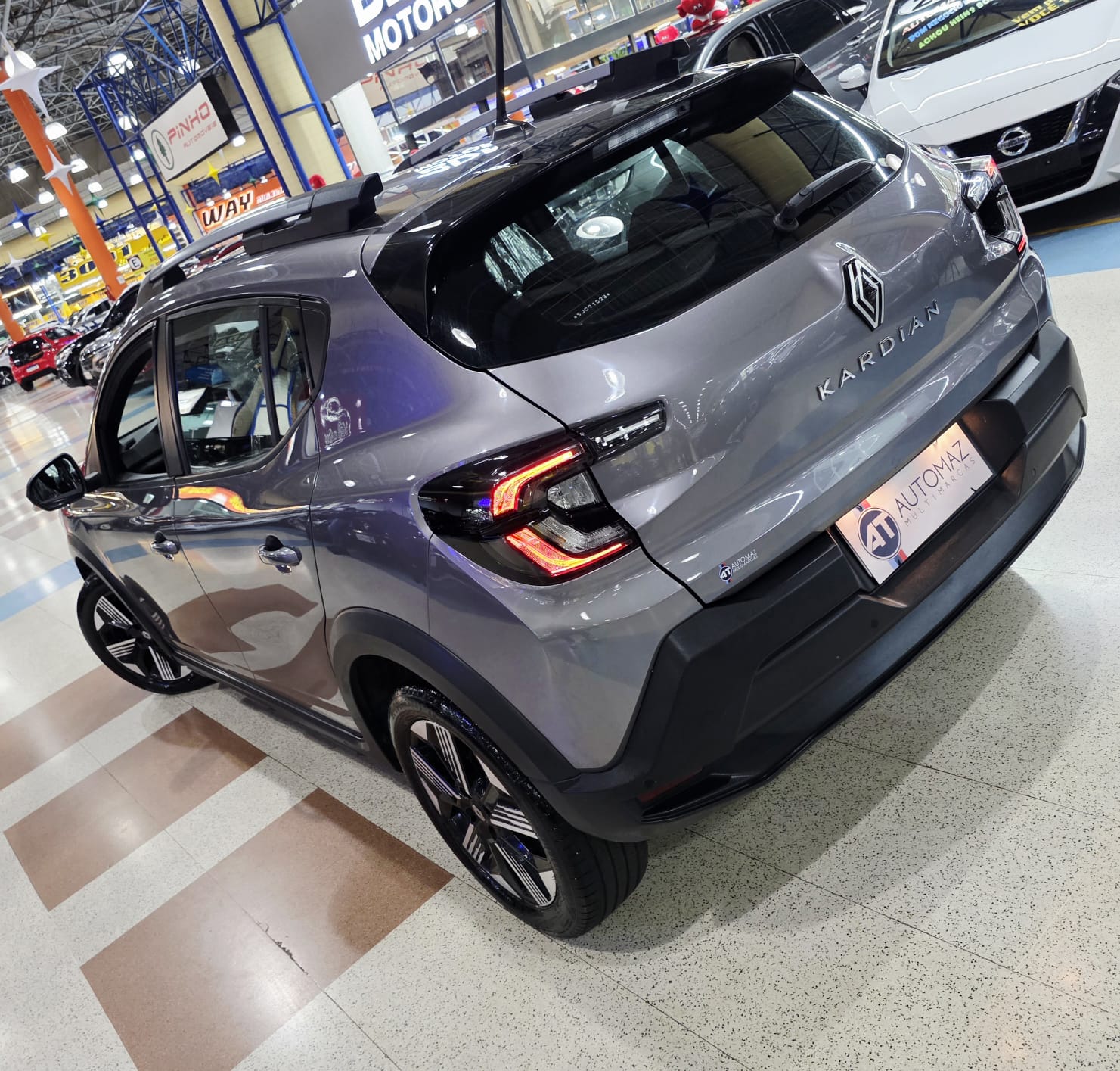 RENAULT JUVAQUATRE