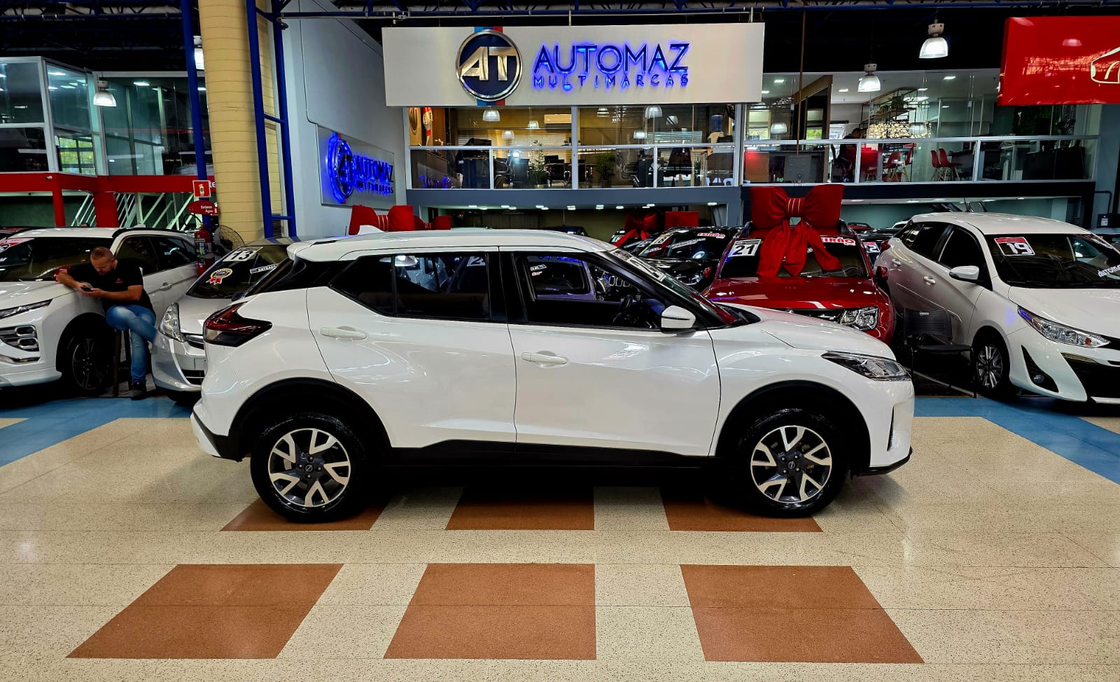 NISSAN KICKS