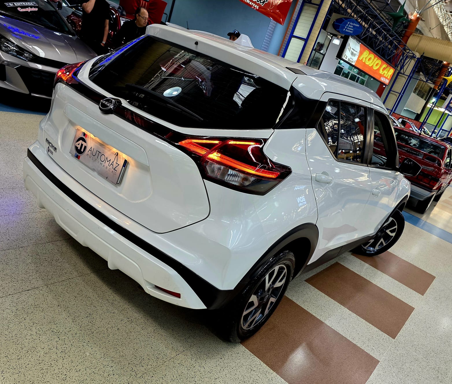 NISSAN KICKS