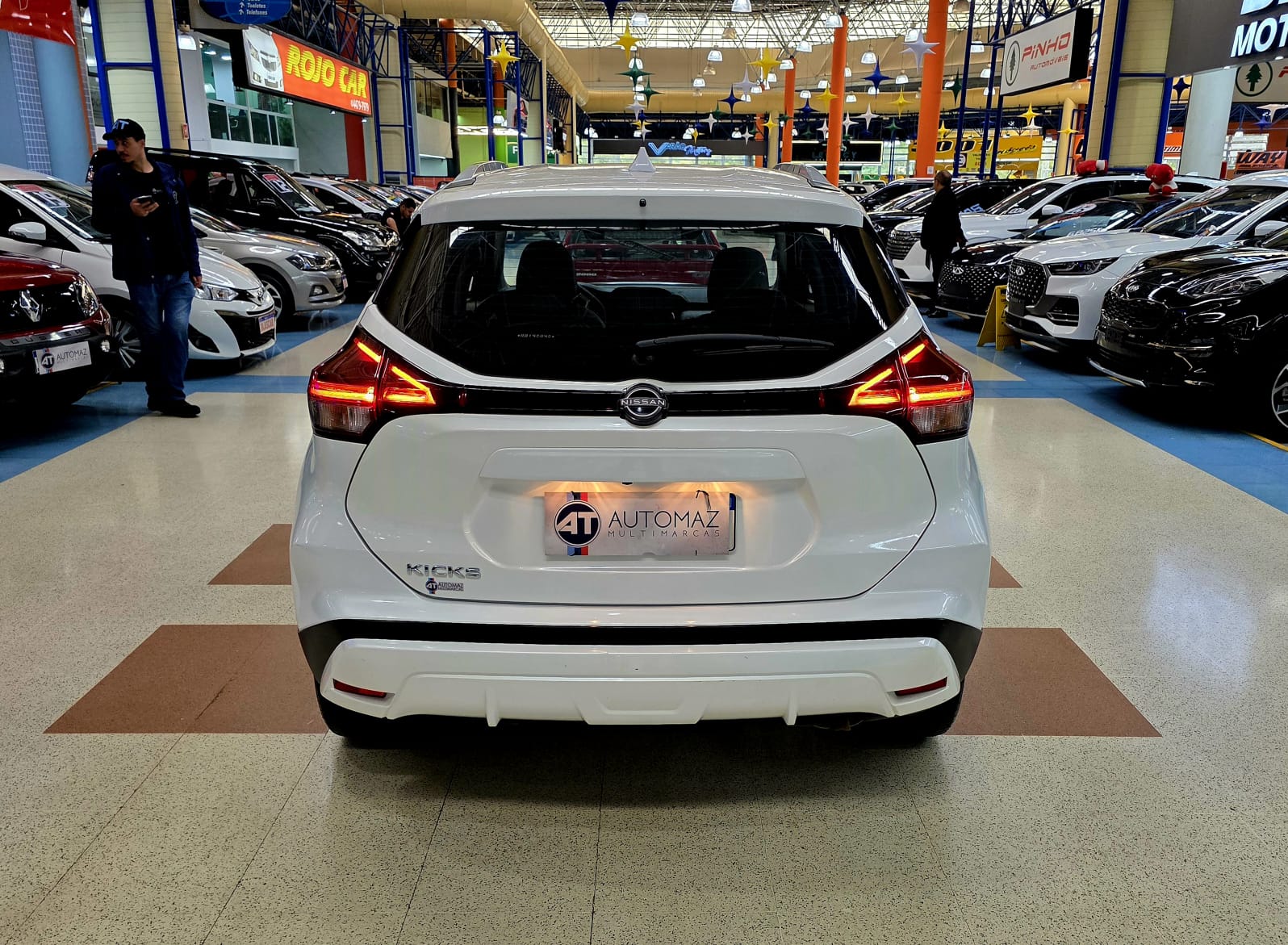 NISSAN KICKS