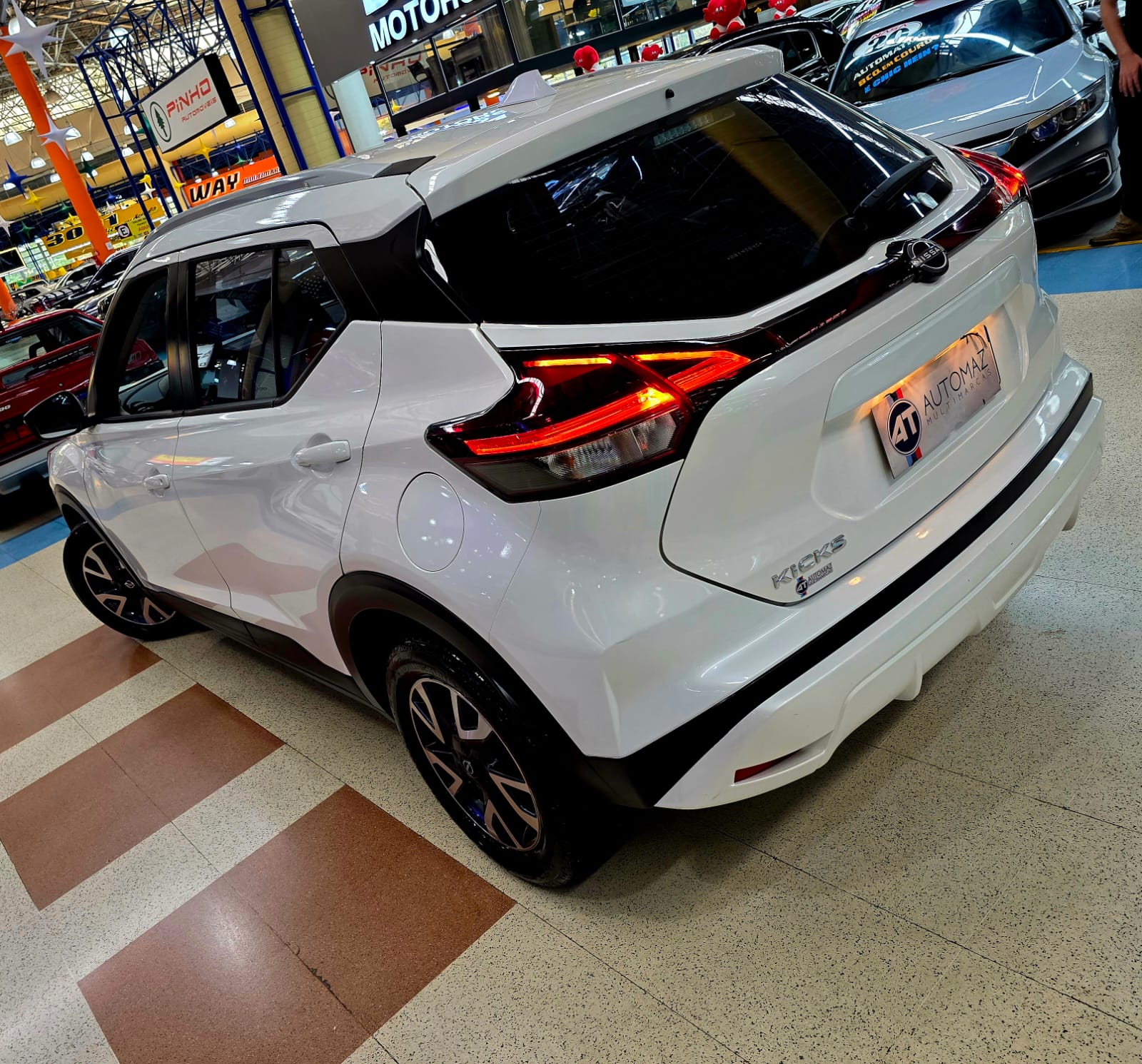 NISSAN KICKS