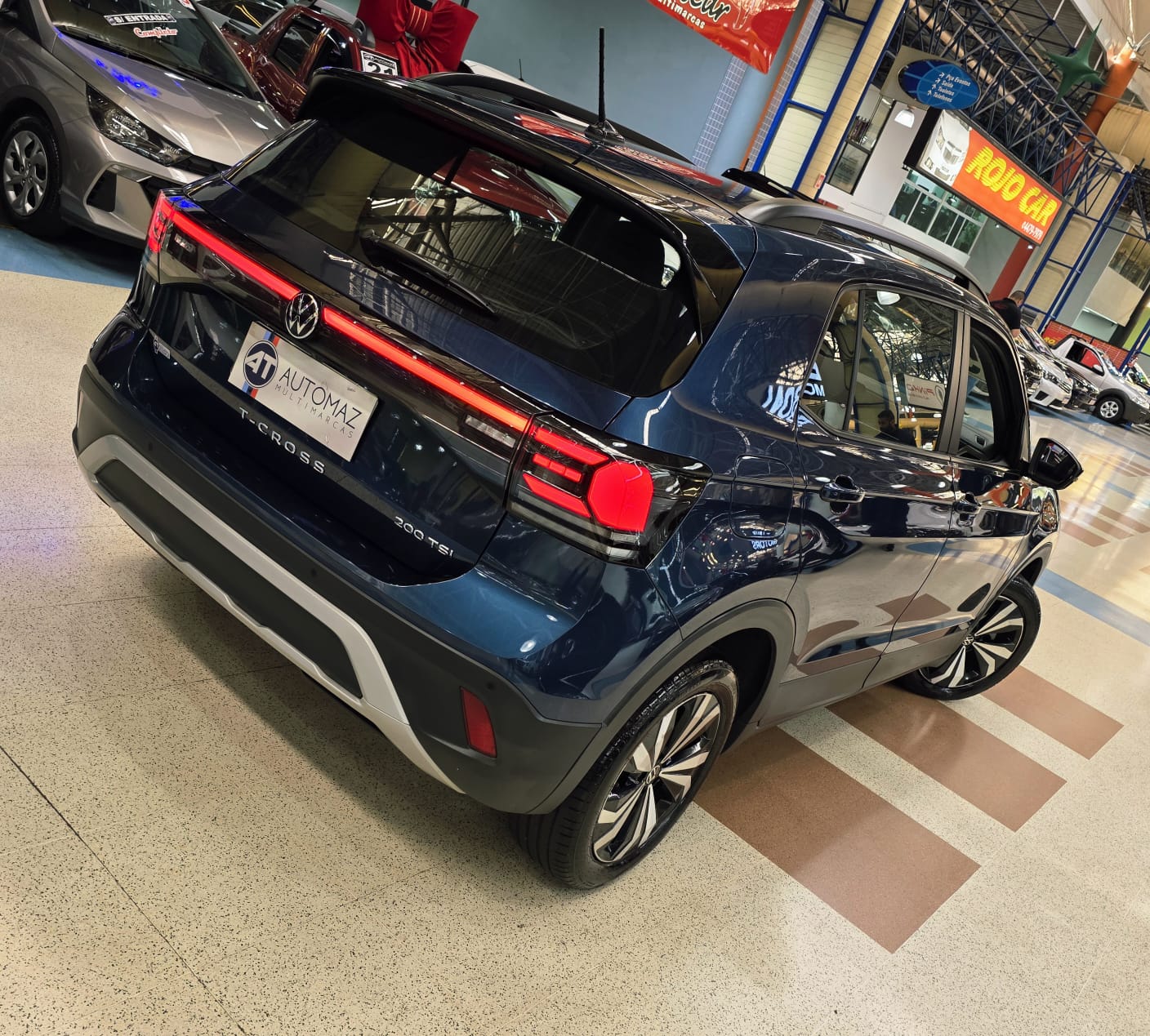 VOLKSWAGEN T-CROSS