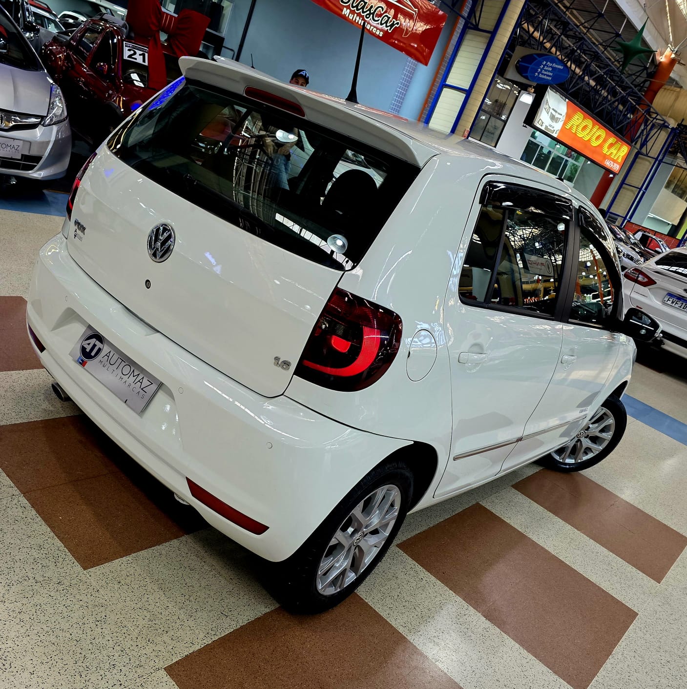 VOLKSWAGEN FOX