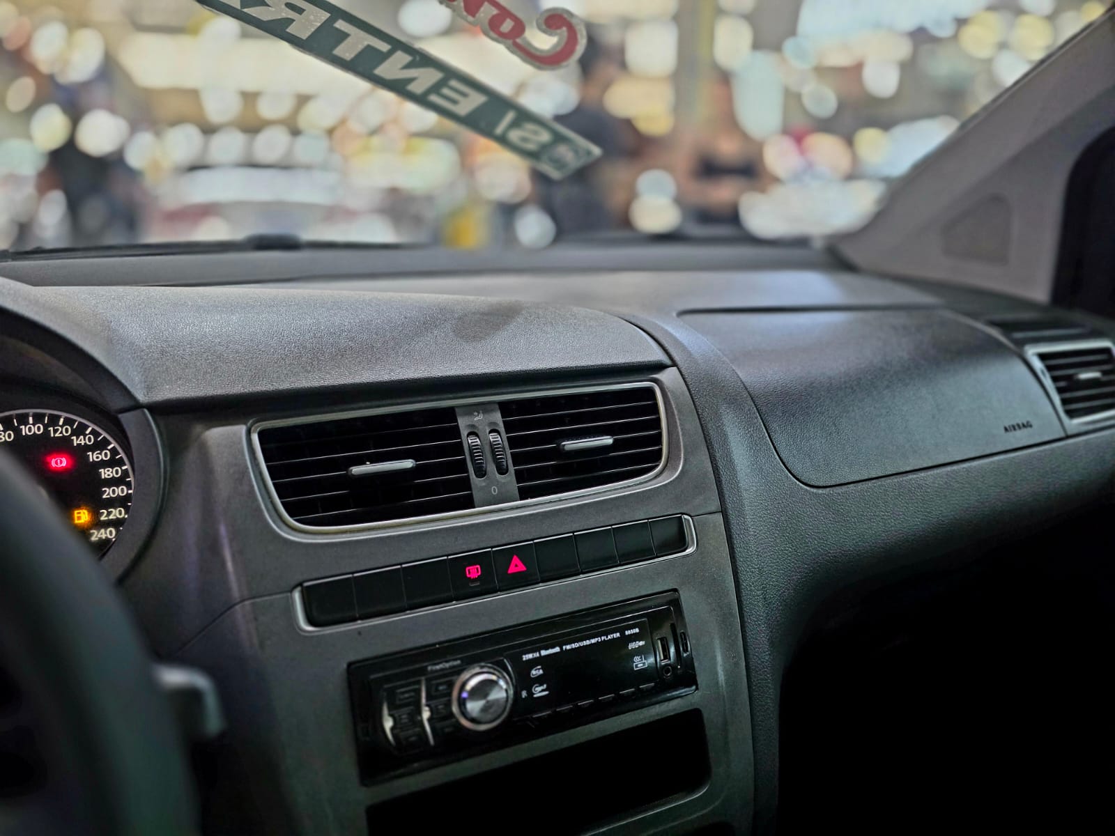 VOLKSWAGEN FOX