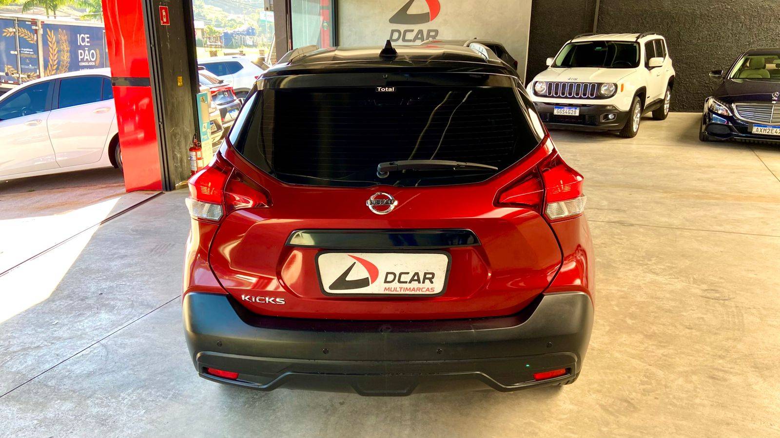 NISSAN KICKS
