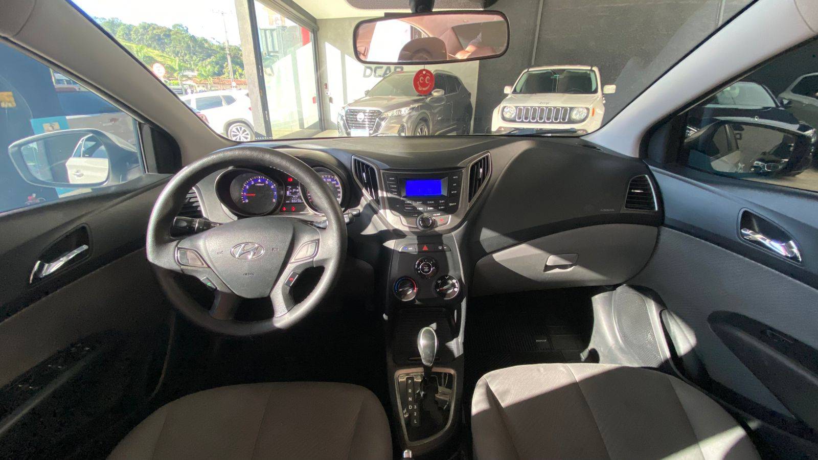 HYUNDAI HB20S