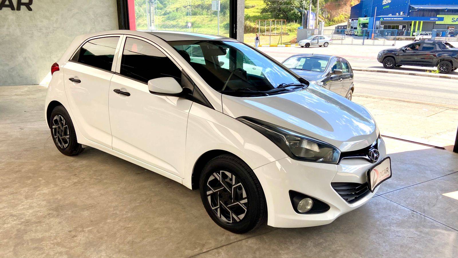 HYUNDAI HB20