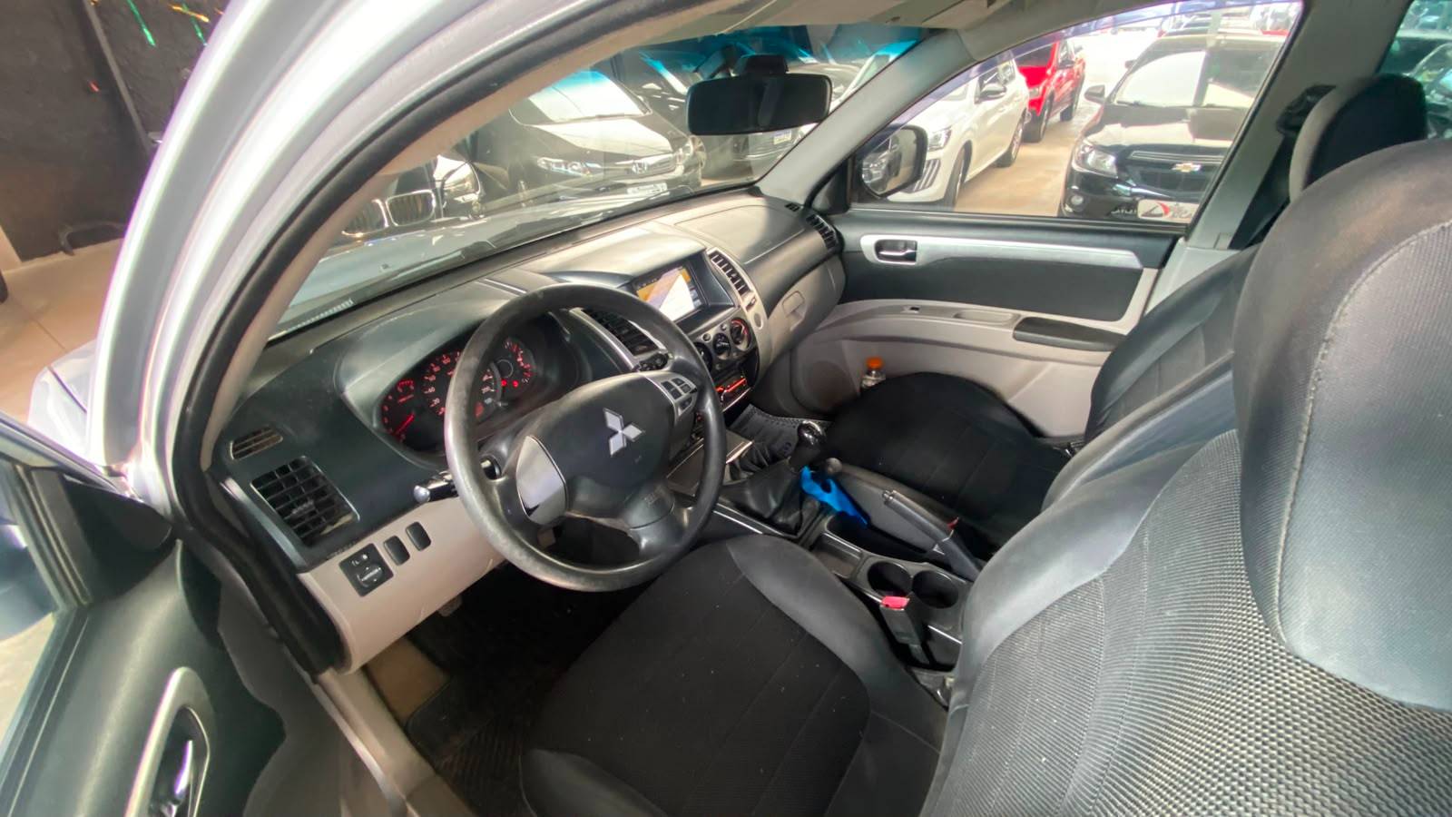 MITSUBISHI PAJERO DAKAR