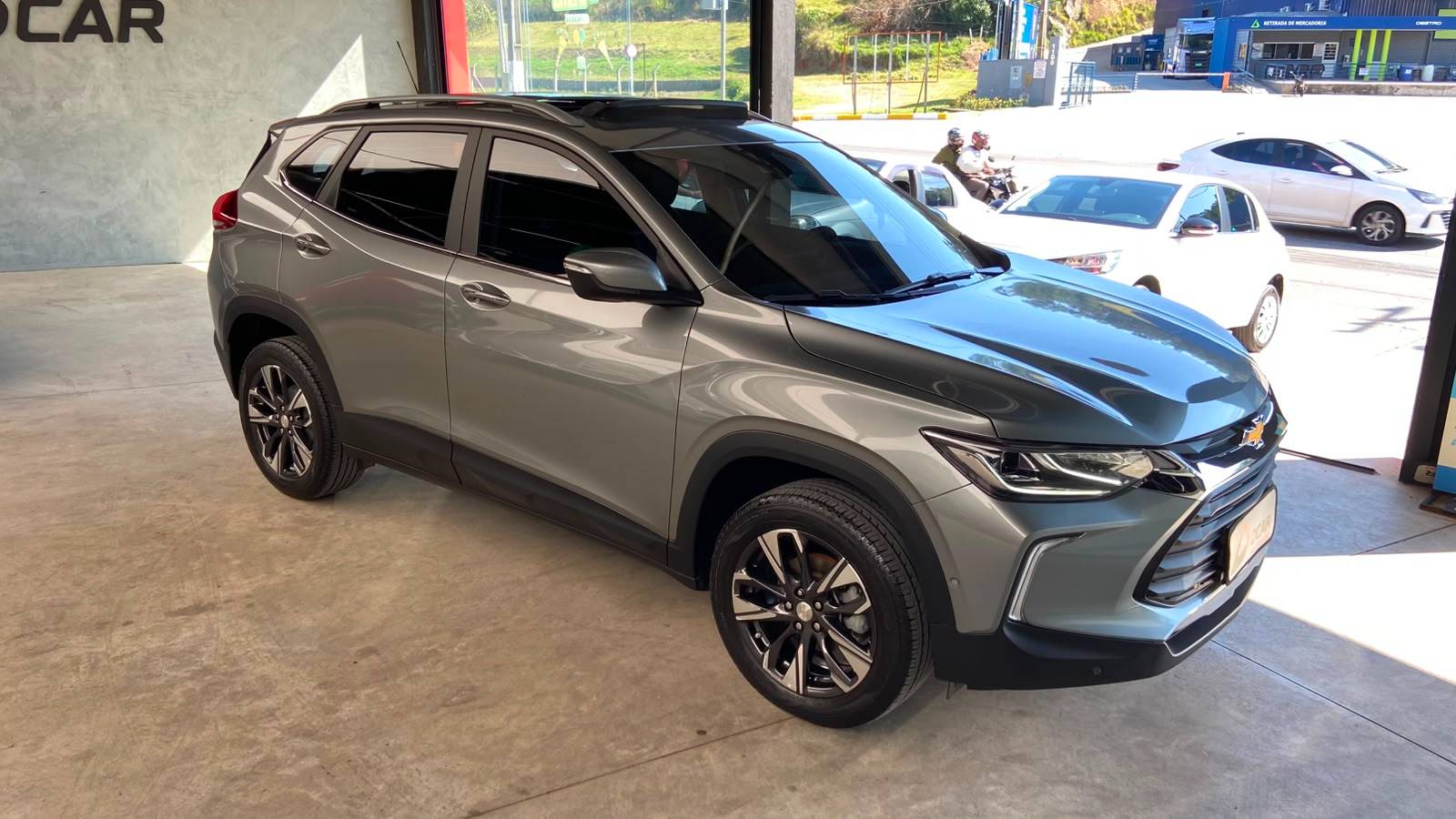 CHEVROLET TRACKER