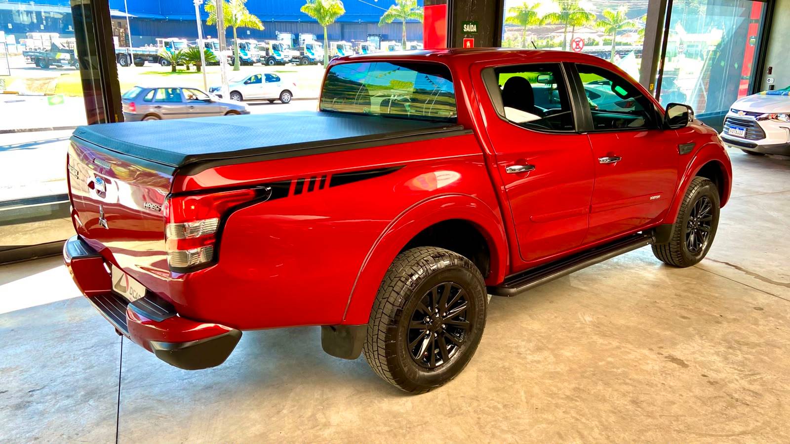 MITSUBISHI L200 TRITON