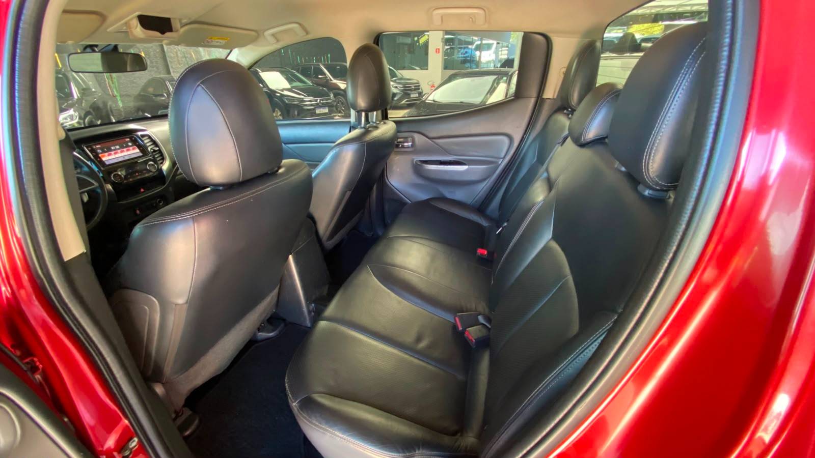 MITSUBISHI L200 TRITON