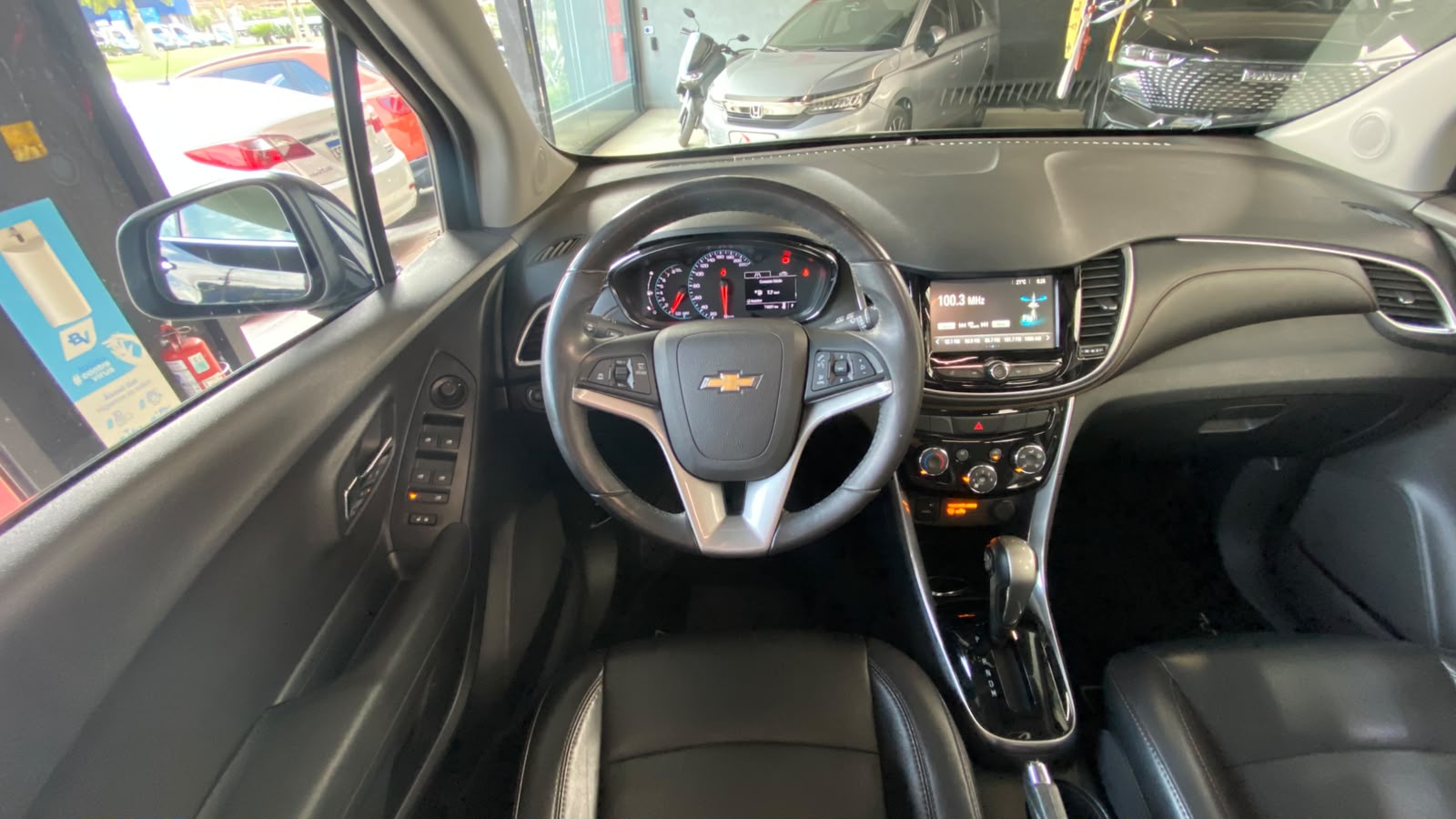 CHEVROLET TRACKER
