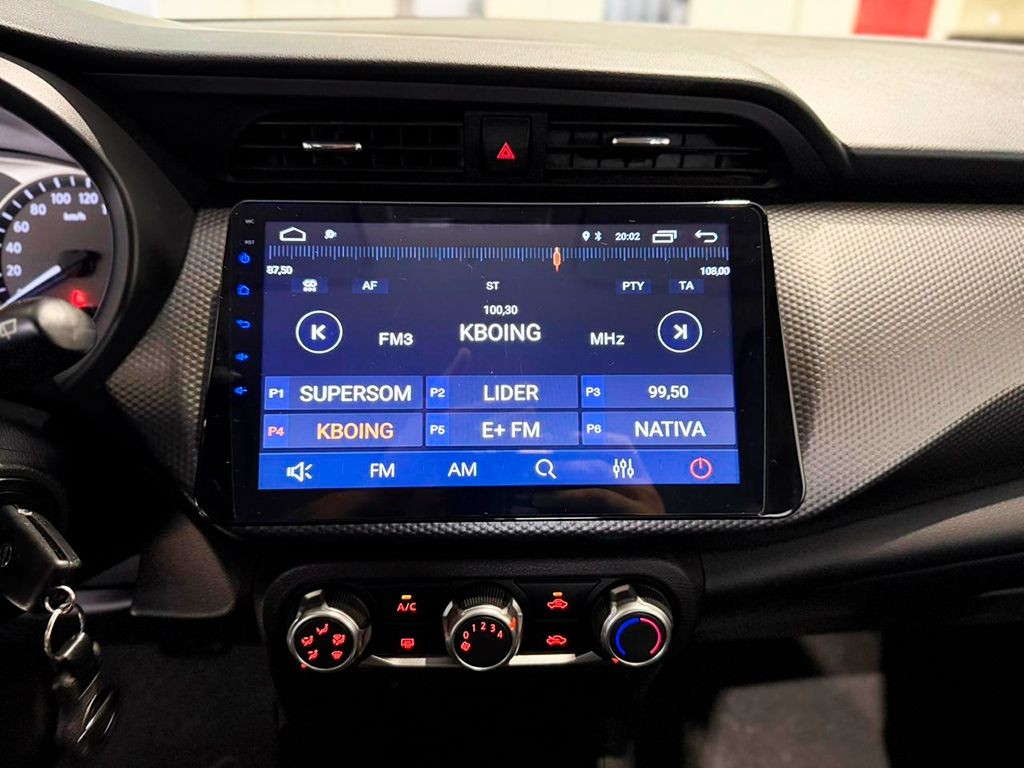 NISSAN KICKS