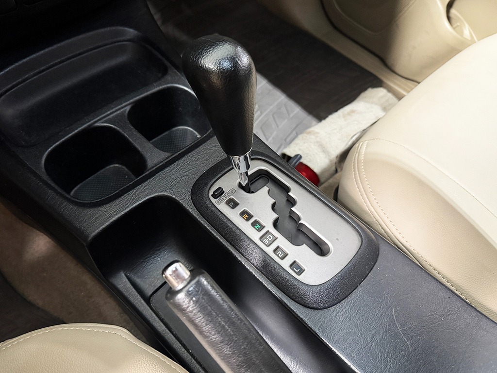 TOYOTA HILUX SW4