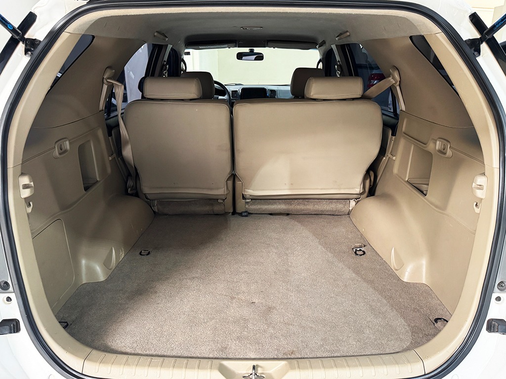 TOYOTA HILUX SW4