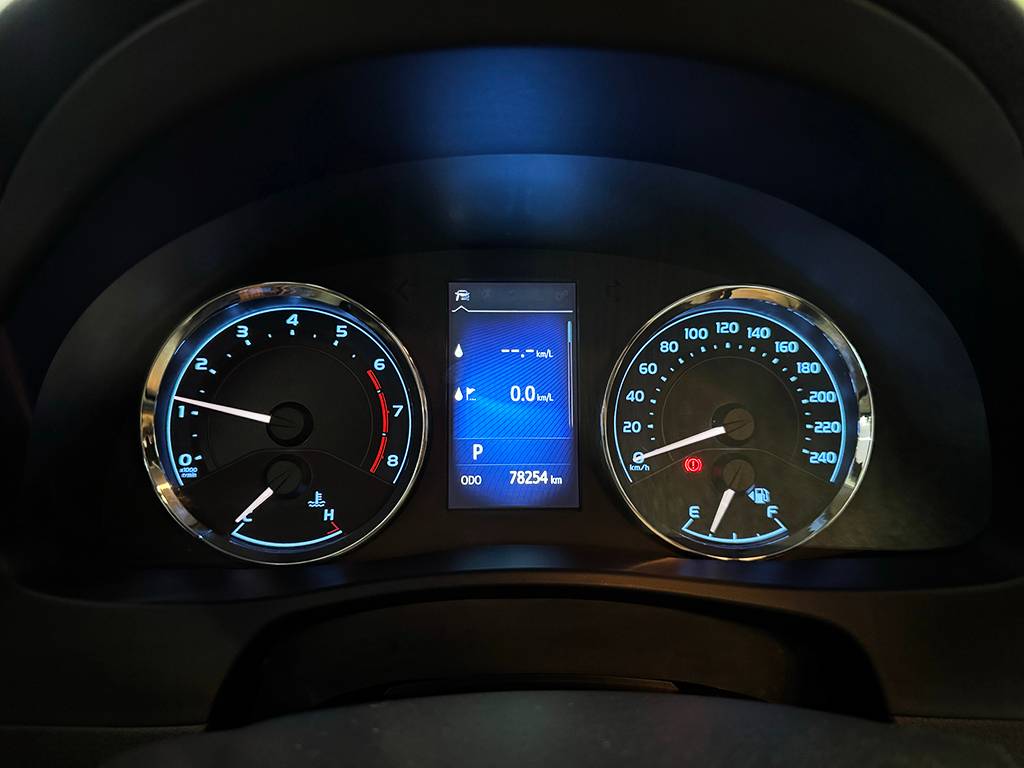 TOYOTA COROLLA