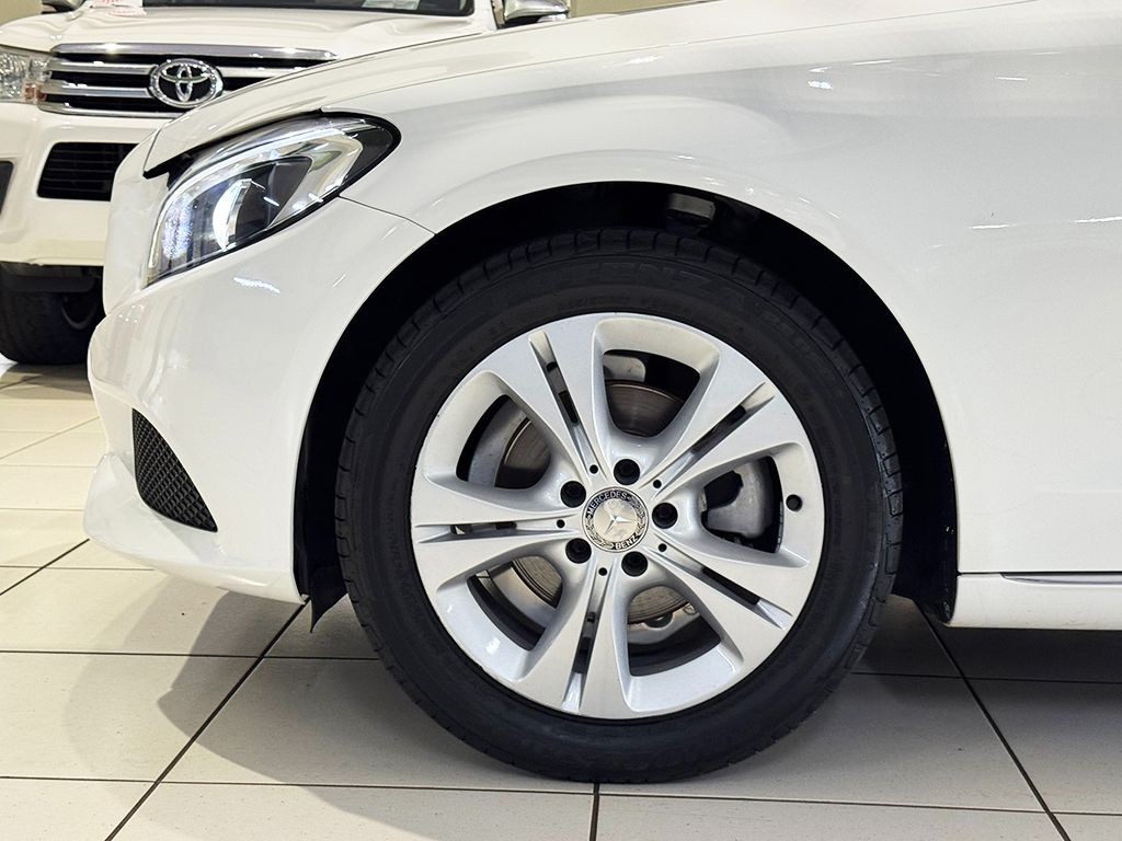 MERCEDES-BENZ C 180