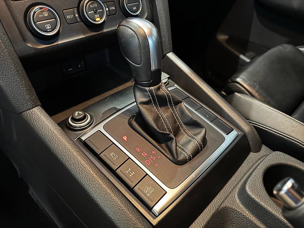VOLKSWAGEN AMAROK