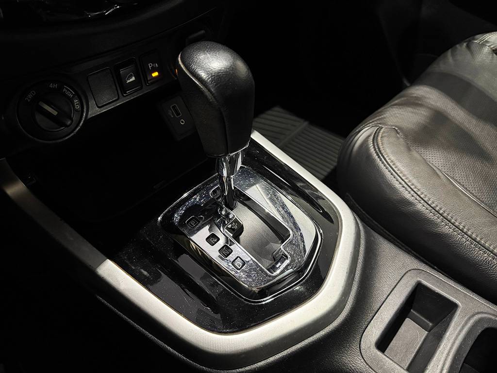 NISSAN FRONTIER