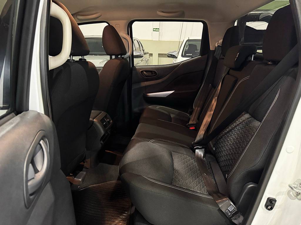 NISSAN FRONTIER
