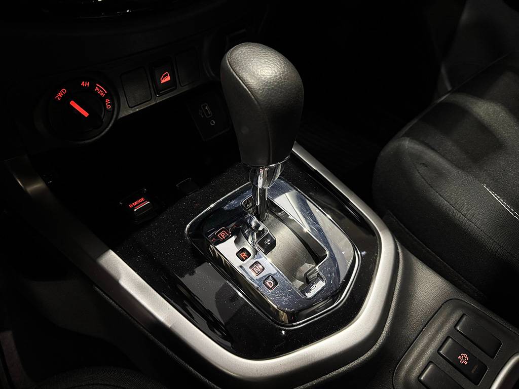 NISSAN FRONTIER