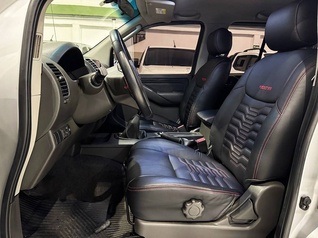 NISSAN FRONTIER