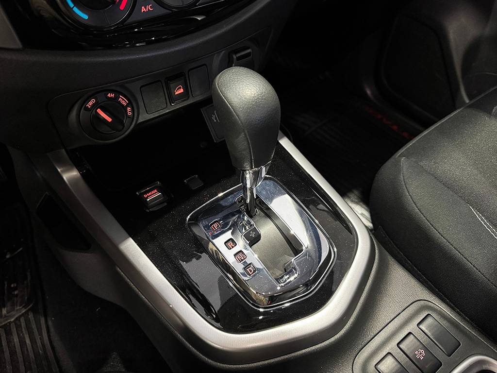 NISSAN FRONTIER