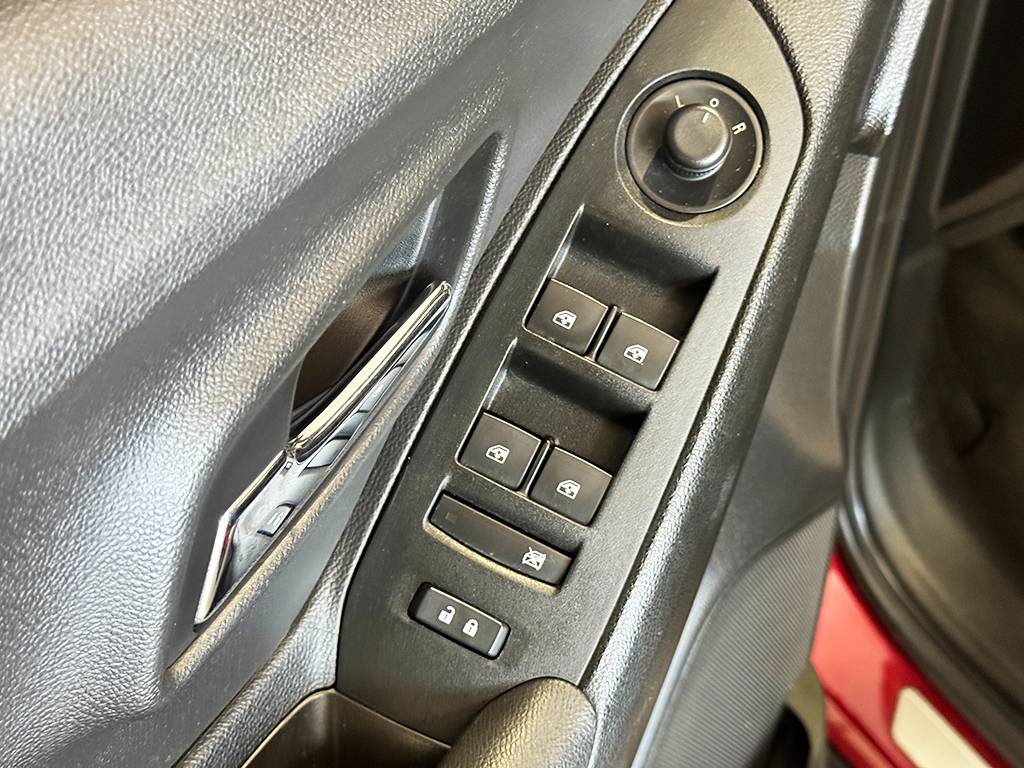 CHEVROLET TRACKER