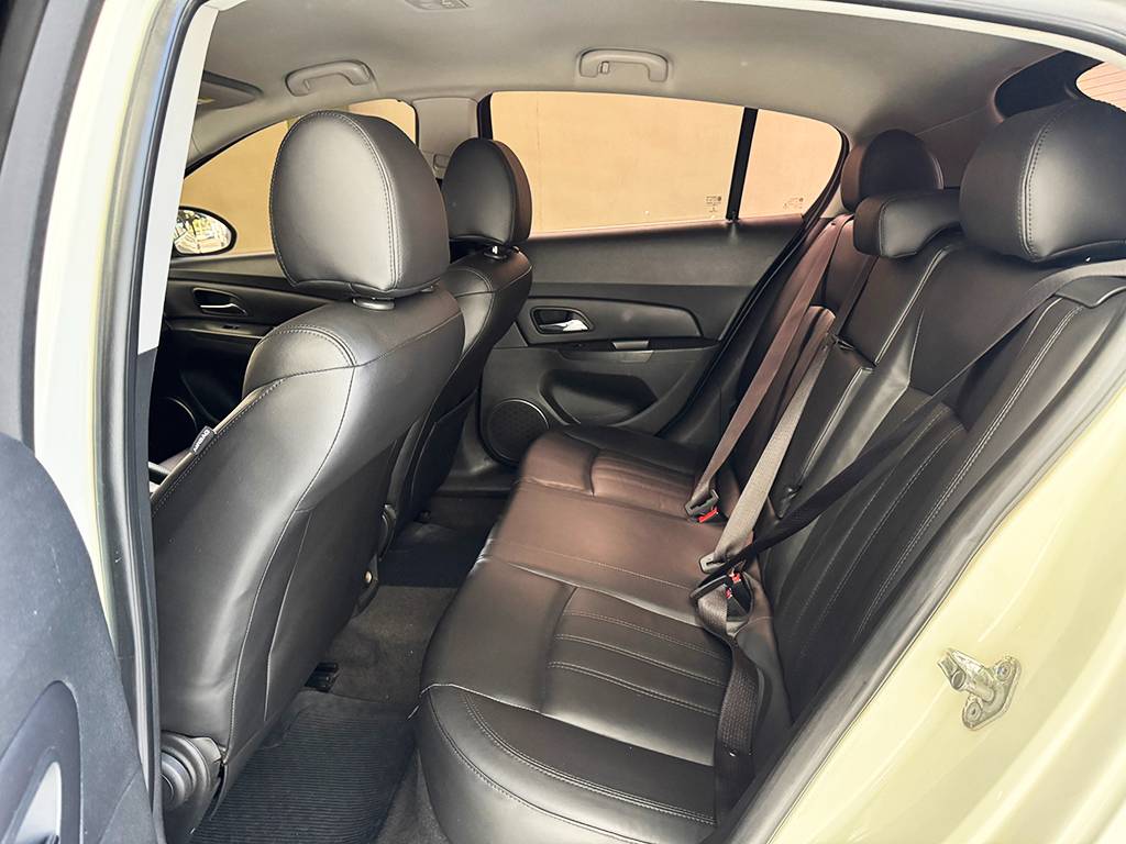 CHEVROLET CRUZE