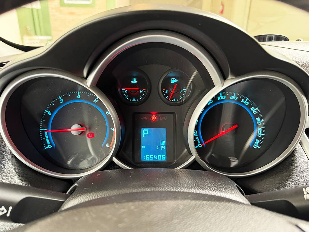 CHEVROLET CRUZE