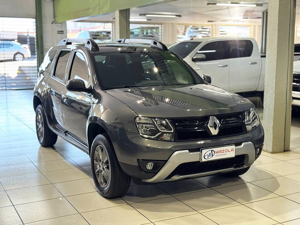 RENAULT DUSTER