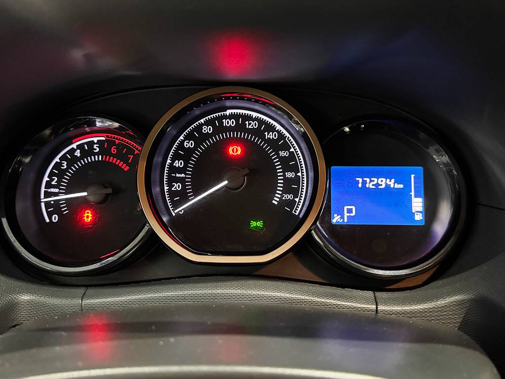 RENAULT DUSTER