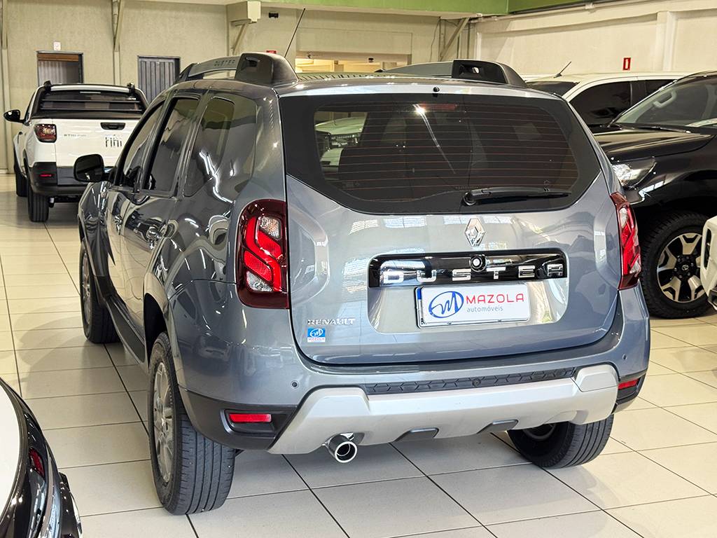 RENAULT DUSTER