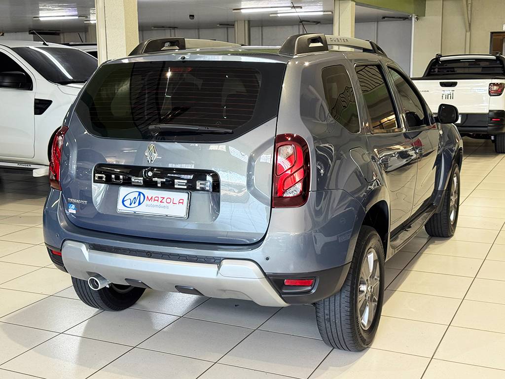 RENAULT DUSTER