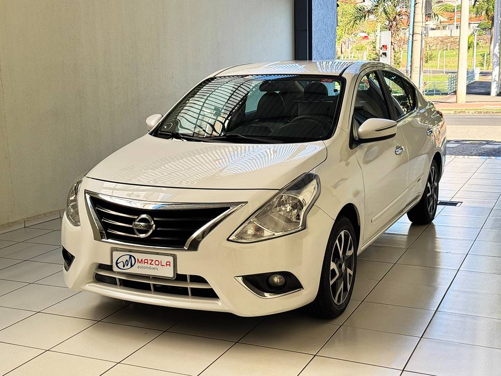 NISSAN VERSA