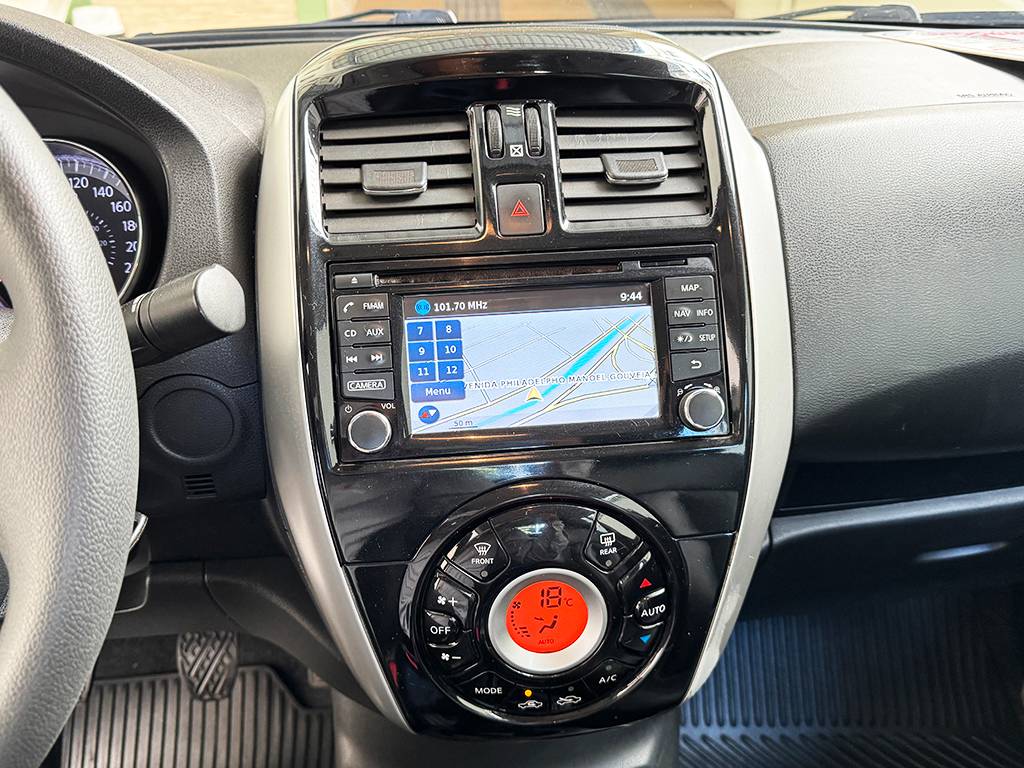 NISSAN VERSA
