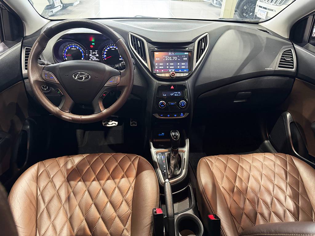 HYUNDAI HB20X
