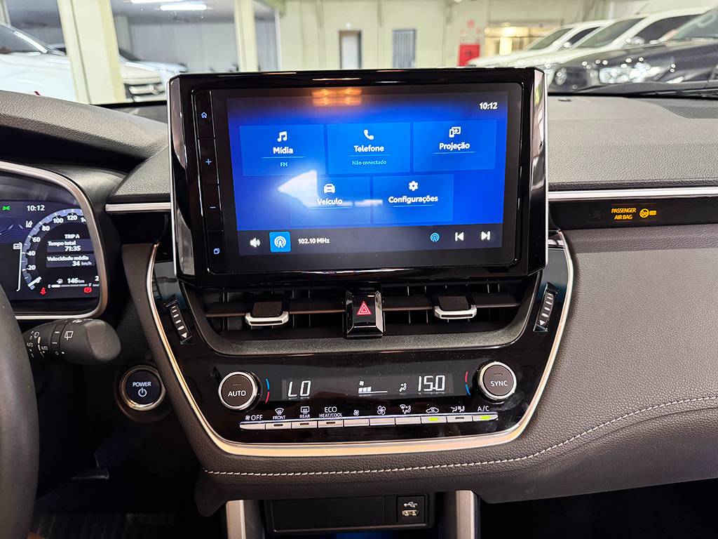 TOYOTA COROLLA CROSS